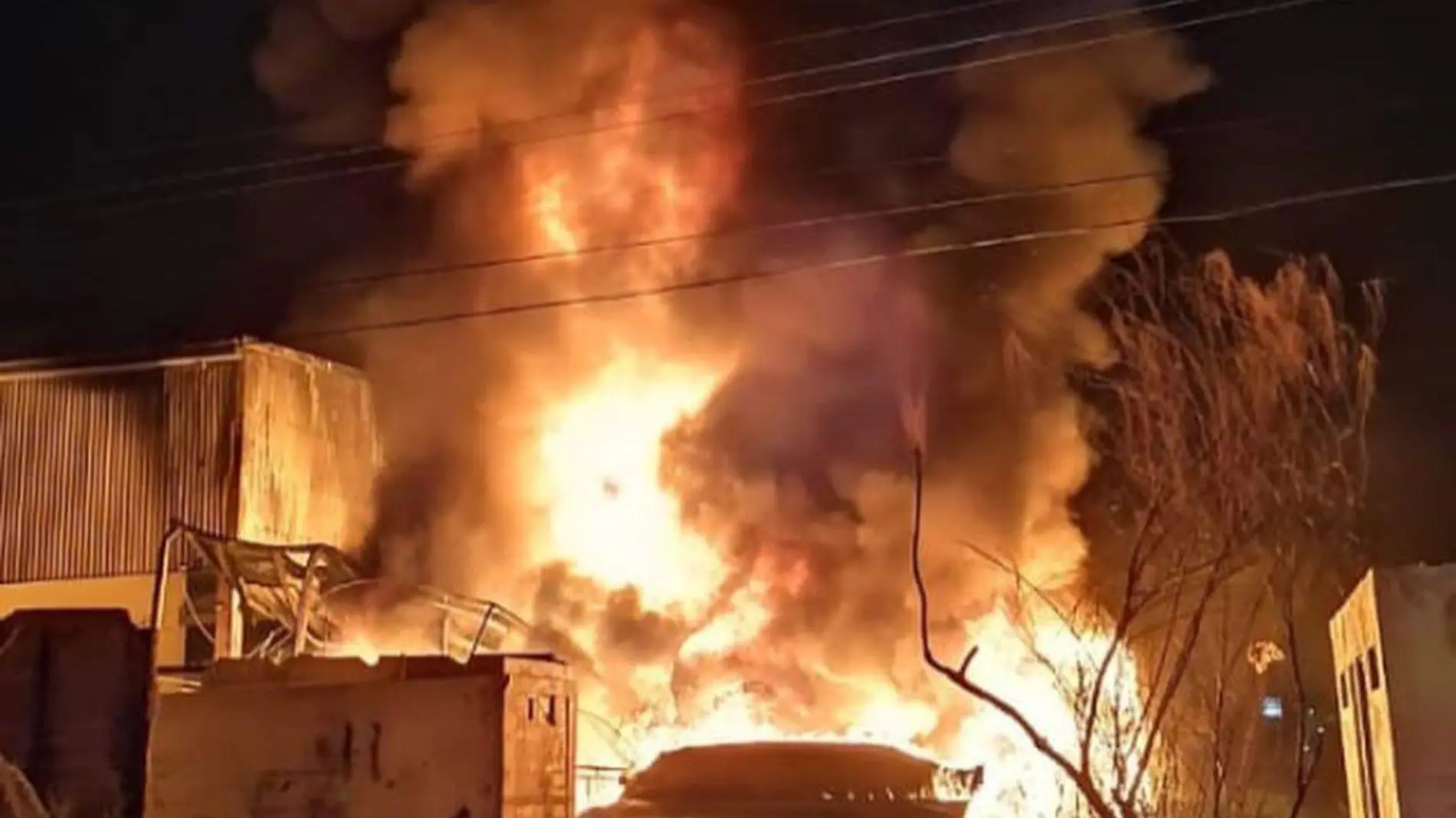 Incendio Bomberos bodega de tubos (4)